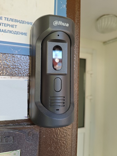 Установка замков в подъезде